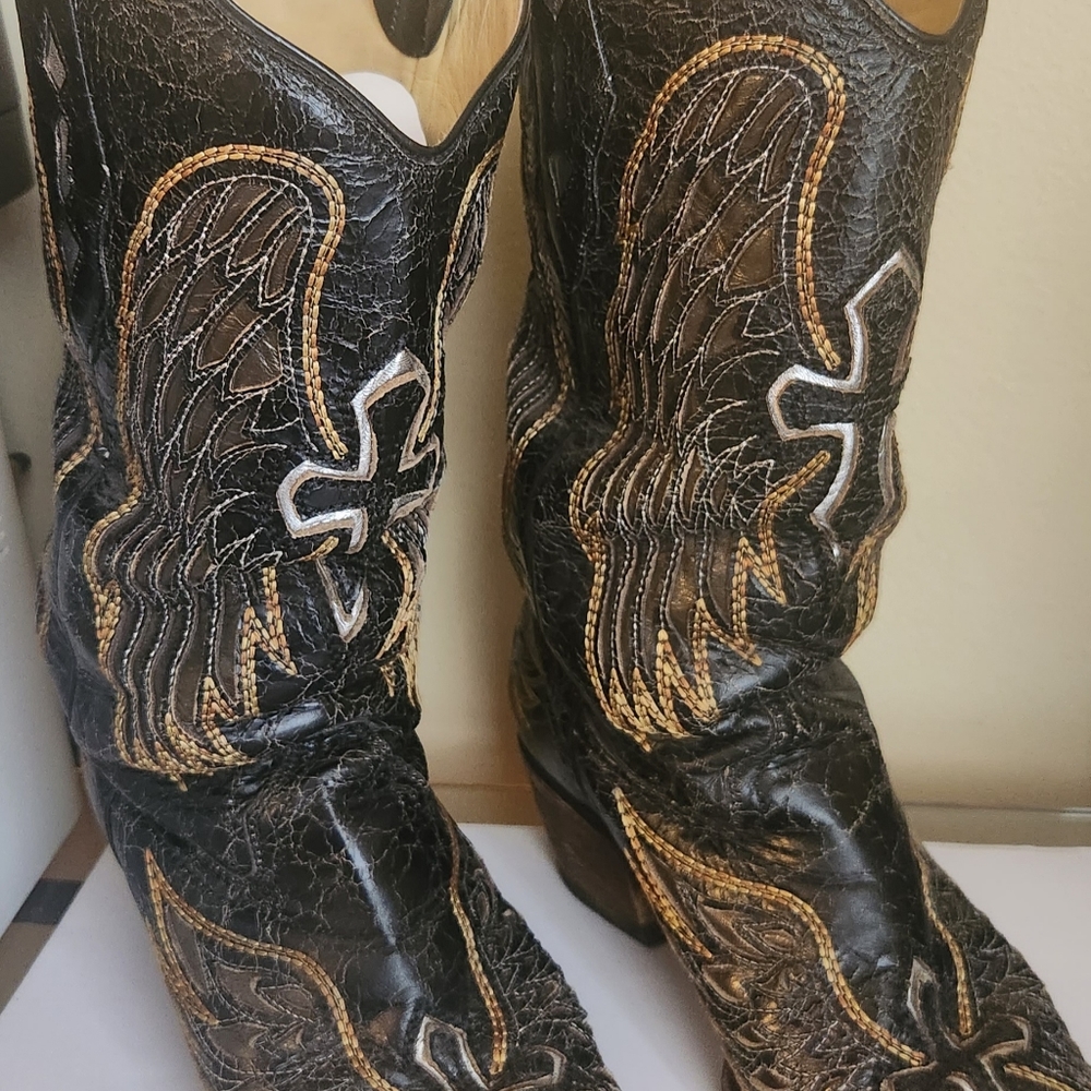 Corral Women's Boots sz 8 Cross & Wings